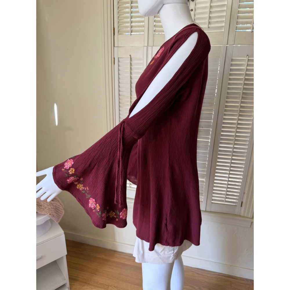 Juniors Bongo‎ Burgundy Floral Embroidered Tunic Top L - Picture 4 of 6